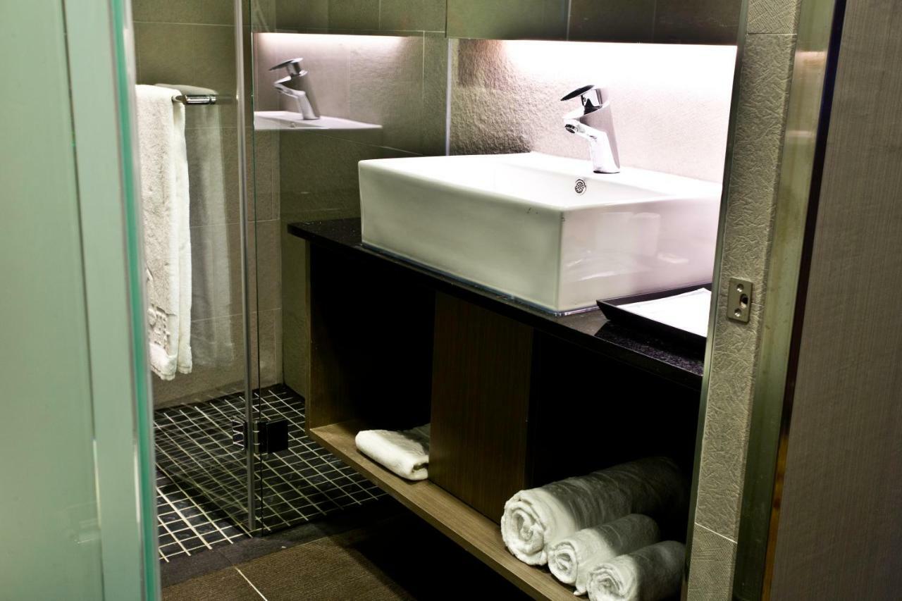 Fine Hotel Гаосюн Екстер'єр фото