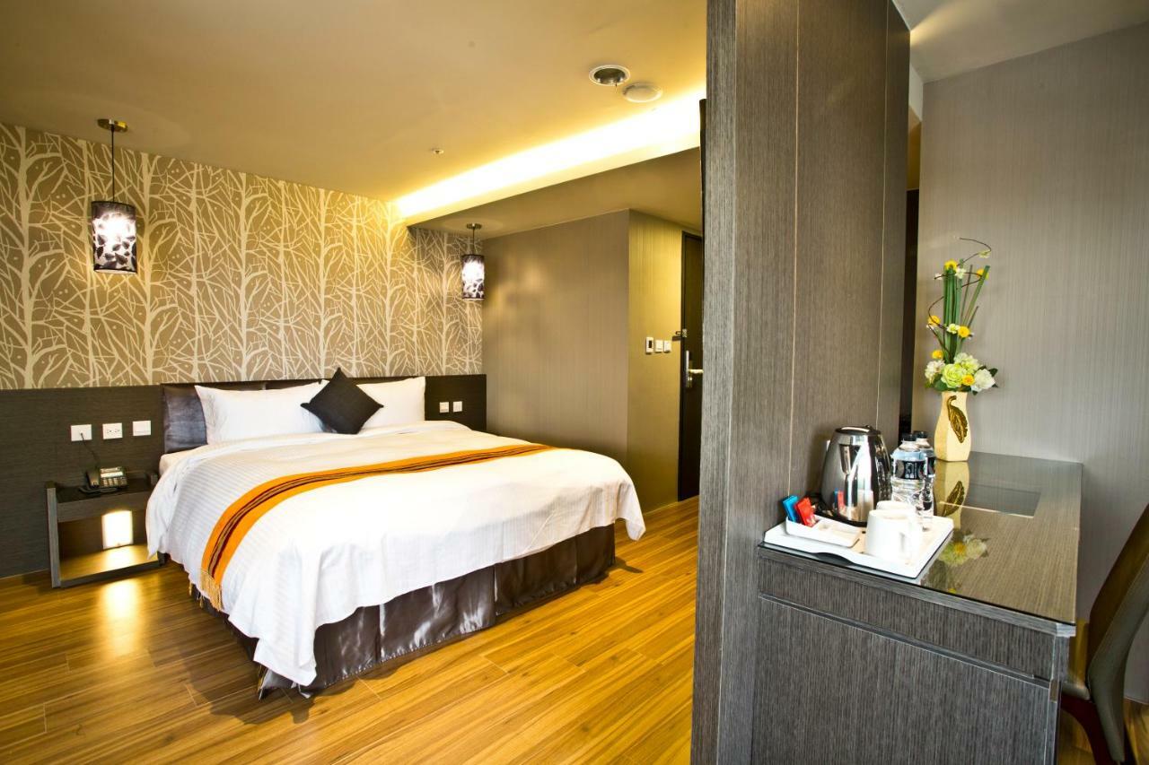 Fine Hotel Гаосюн Екстер'єр фото