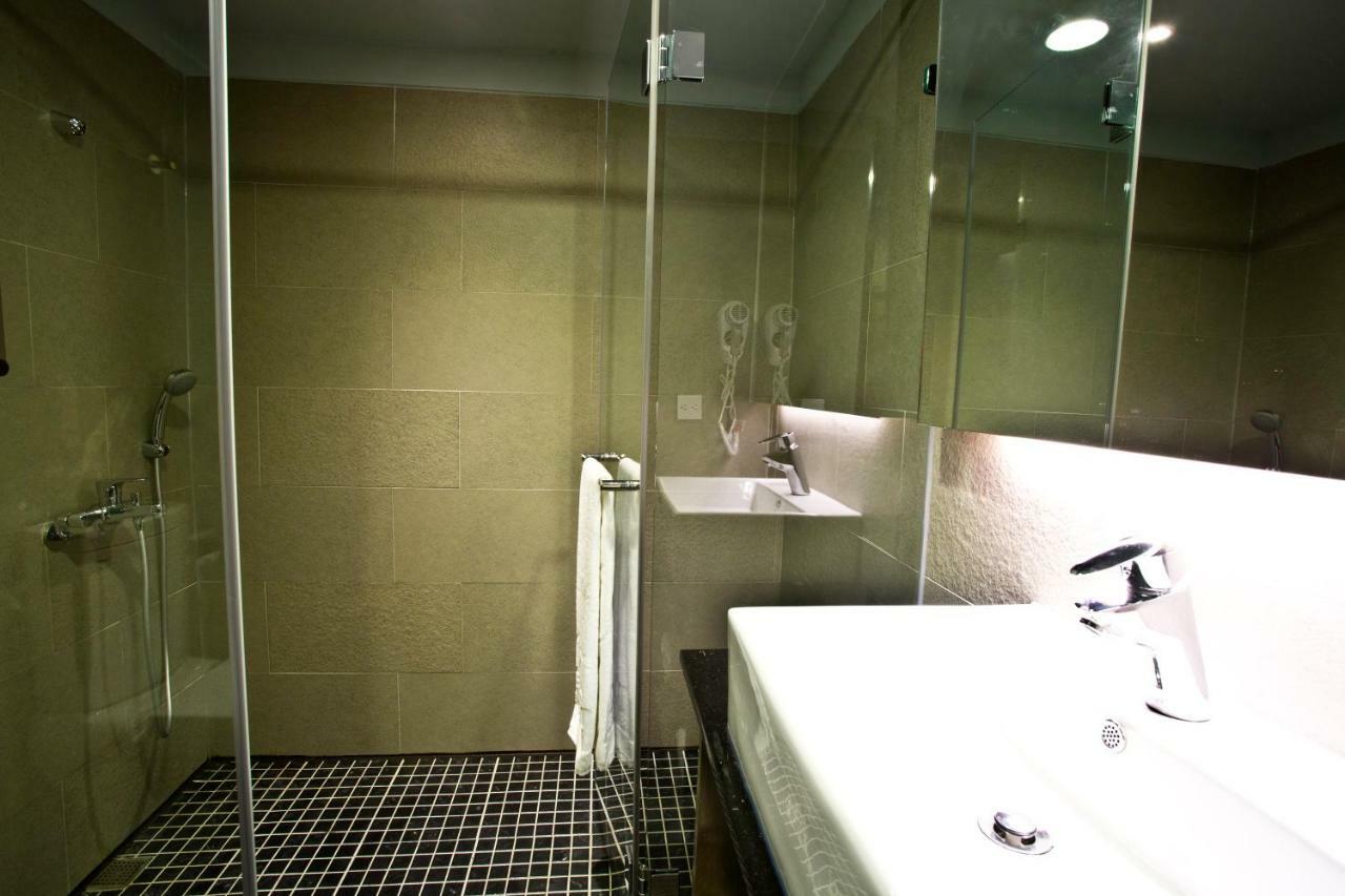 Fine Hotel Гаосюн Екстер'єр фото