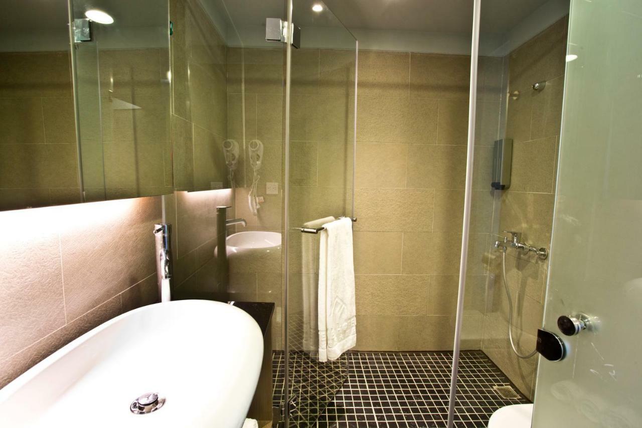 Fine Hotel Гаосюн Екстер'єр фото