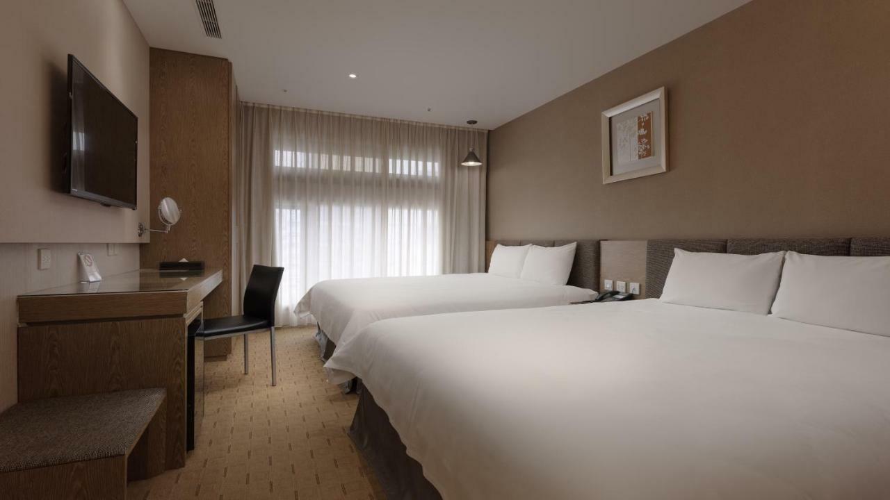 Fine Hotel Гаосюн Екстер'єр фото