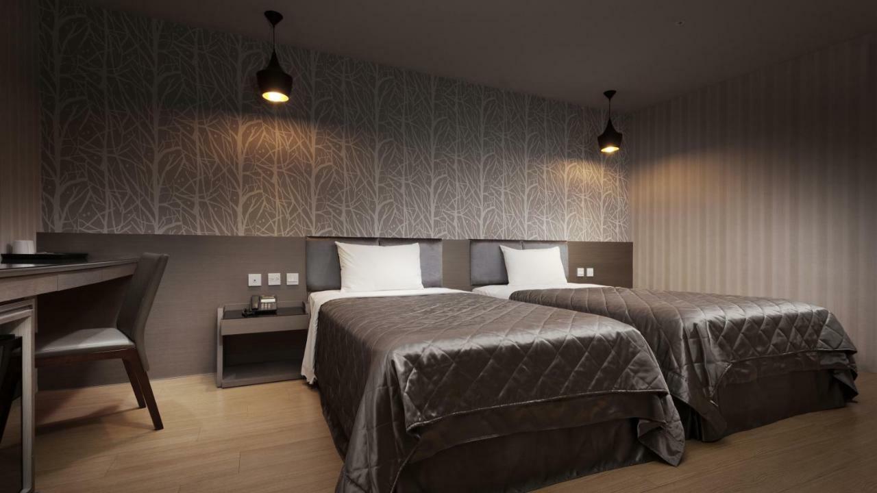 Fine Hotel Гаосюн Екстер'єр фото
